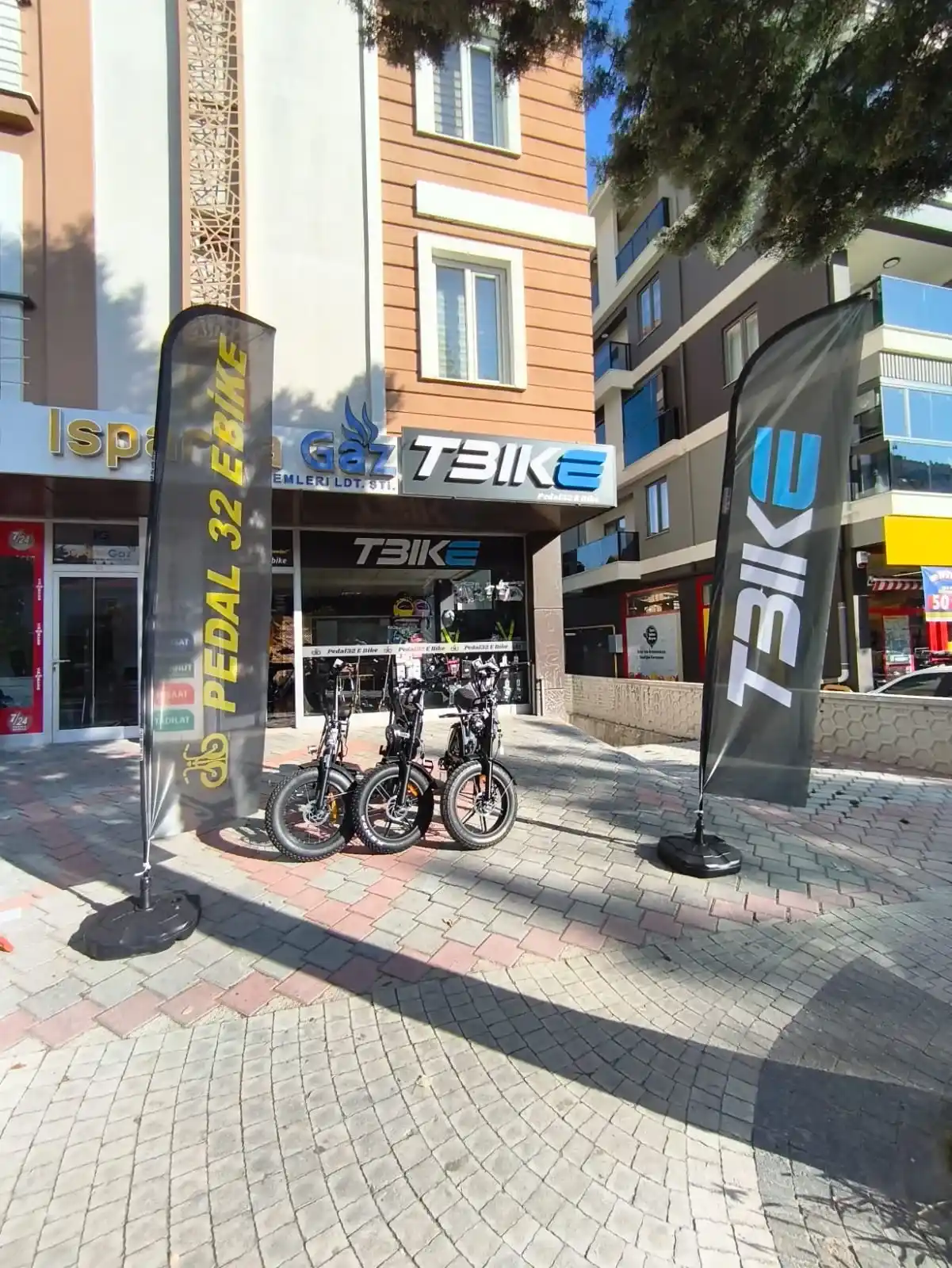 bisikletci-yelken-bayrak-2